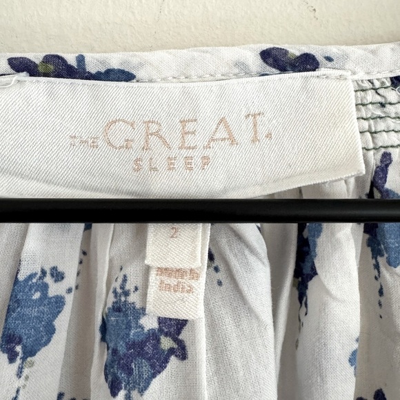 the GREAT Flutter Sleeve Top Pajama blue Floral Size 2 - Picture 3 of 5